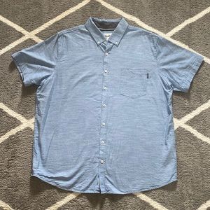 Hurley Men’s Short Sleeve Buttom Up size XXL. Perfect condition